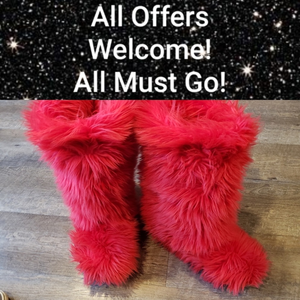 Fluffy Wuffies Boots in Red